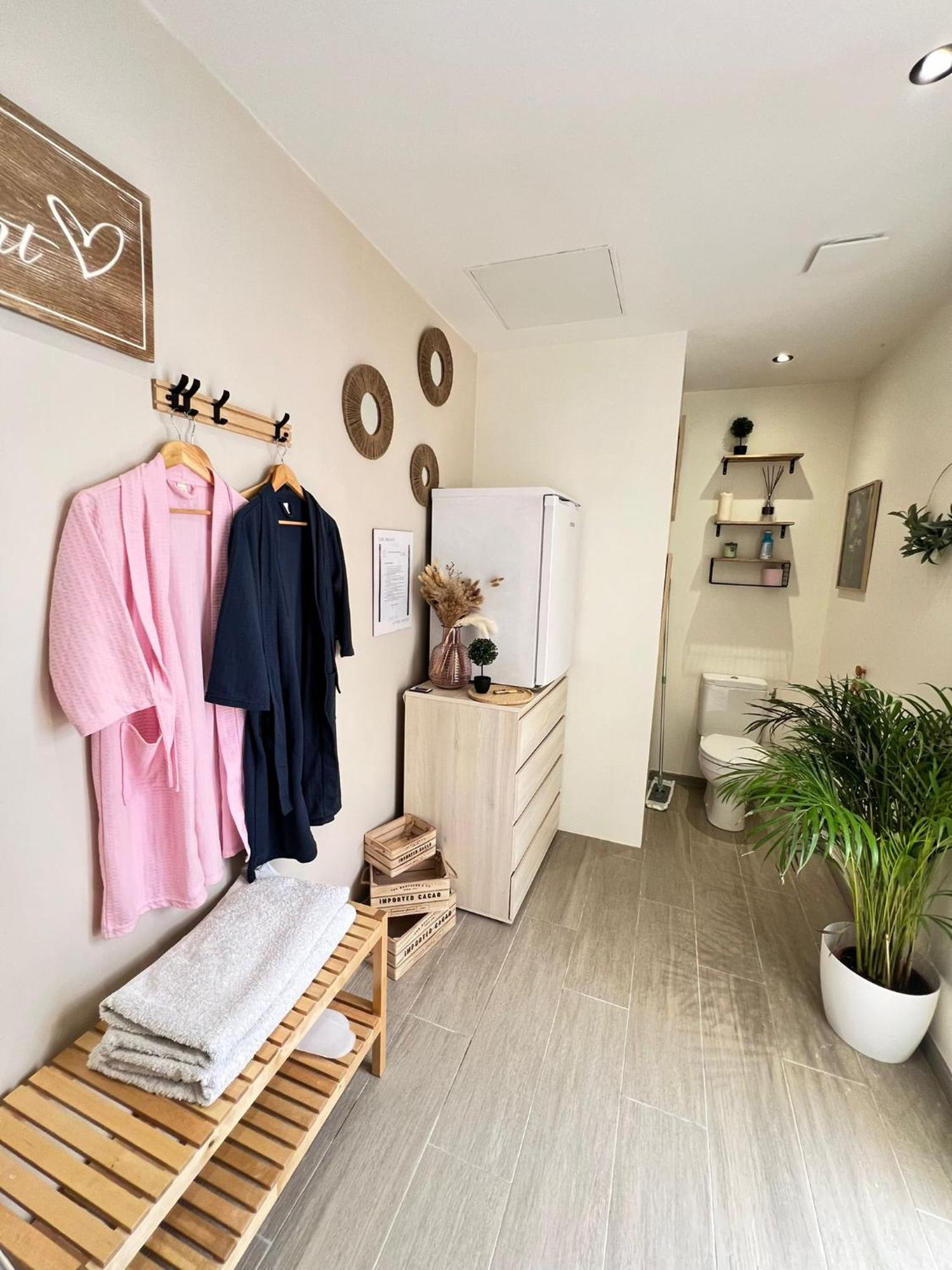Love Room Tente Lodge Spa Mfg Chez C&C, Exclusivement Reservee Aux Adultes Cantaron Exterior photo